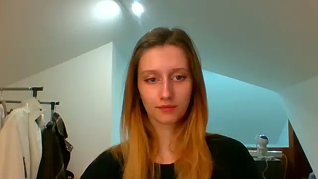 LUNA delight online show from March 5, 2025, 5:50 pm