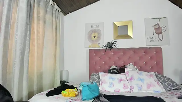 CelessteRedds online show from October 24, 2025, 11:20 am