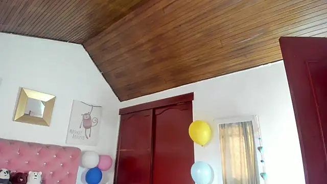 CelessteRedds online show from September 25, 2025, 11:38 am