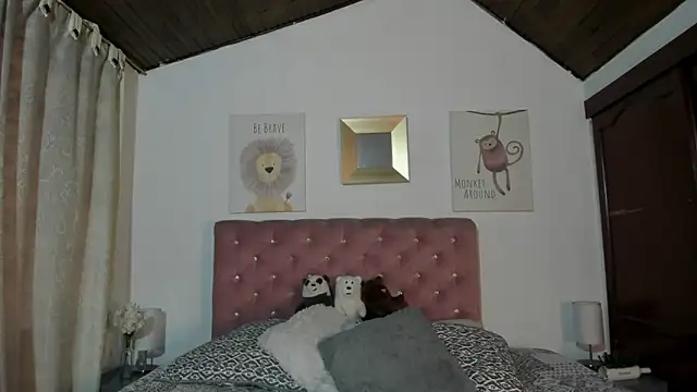 CelessteRedds online show from February 3, 2026, 11:37 am