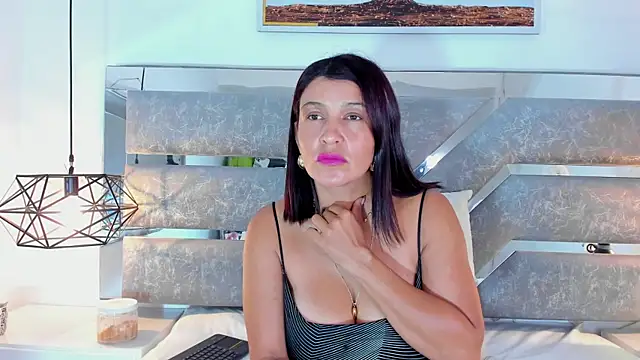 Snapshot of Slut_Milf_ chatting on June 16, 2026, 7:58 pm Slut Milf online show from June 16, 2026, 7:58 pm