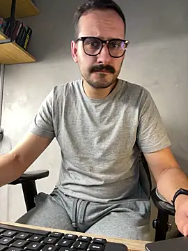 Snapshot of Superdad chatting on September 22, 2025, 12:44 pm Superdad online show from September 22, 2025, 12:44 pm