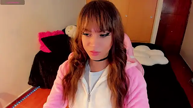 SeraphineADC online show from February 6, 2025, 2:55 am