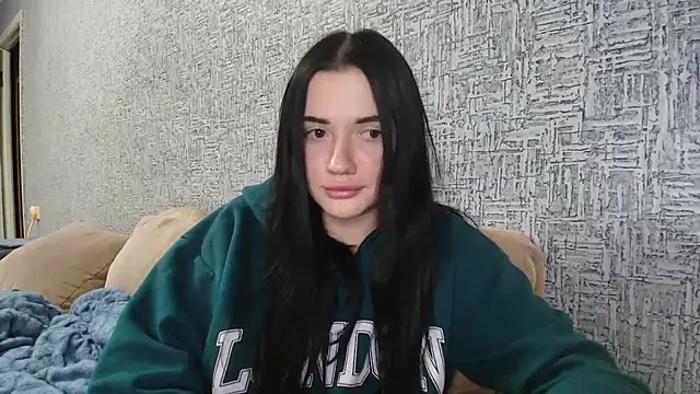 Liana diva online show from January 18, 2026, 2:42 pm