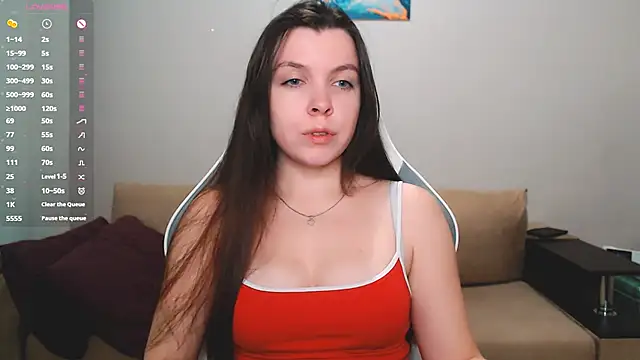 lunalovesu online show from September 21, 2025, 5:40 pm