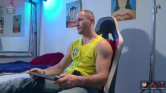 Snapshot of AxelFairchaild chatting on July 29, 2026, 1:21 pm AxelFairchaild online show from July 29, 2026, 1:21 pm