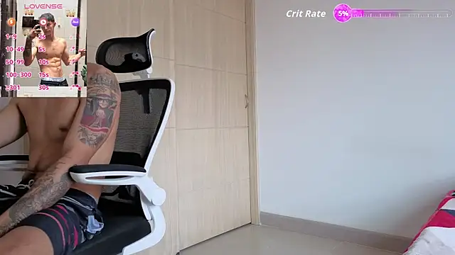 Cristopher23  online show from June 29, 2026, 4:39 pm