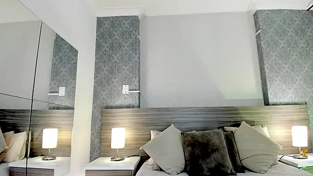 Mistyca online show from October 15, 2025, 10:34 am