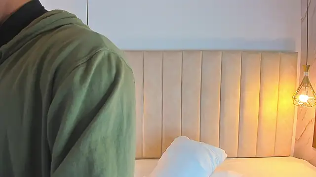 AkazaBoy  online show from November 28, 2025, 3:50 am