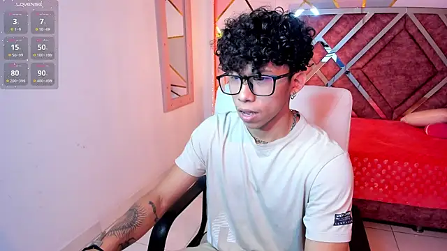 AkazaBoy  online show from March 8, 2025, 4:45 am