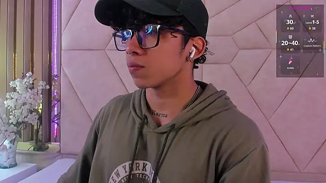 AkazaBoy  online show from March 14, 2026, 5:24 am