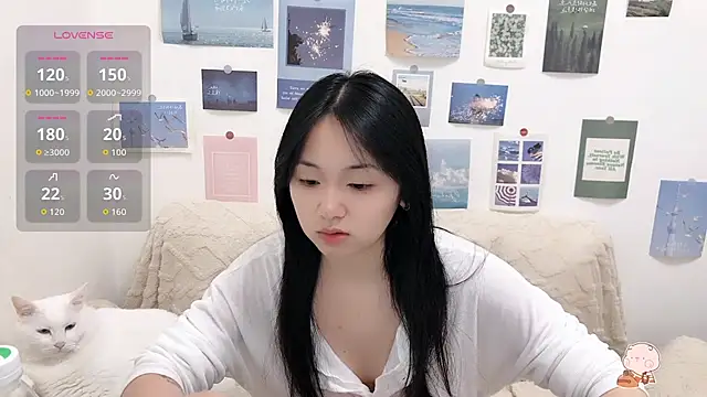 LiLiYbaby online show from October 14, 2025, 6:36 am