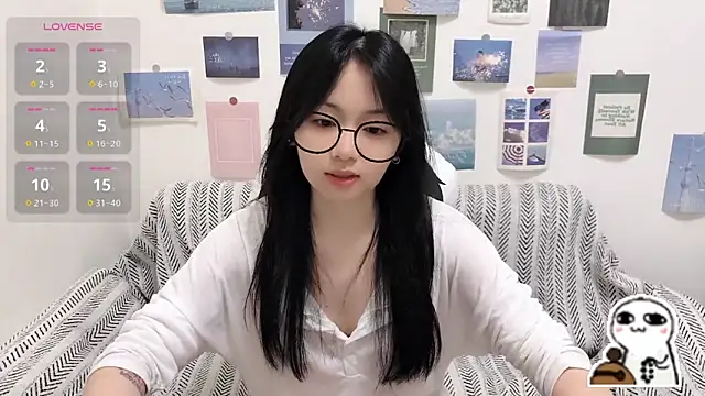 LiLiYbaby online show from June 20, 2026, 6:40 am