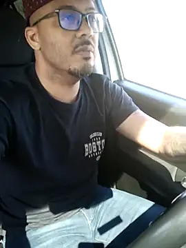 Snapshot of johnwalkerRjts chatting on October 23, 2025, 11:53 am johnwalkerRjts online show from October 23, 2025, 11:53 am