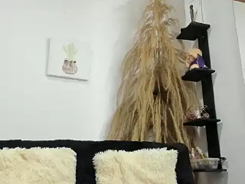 Snapshot of Pamelabru chatting on January 13, 2025, 2:53 pm Pamelabru online show from January 13, 2025, 2:53 pm