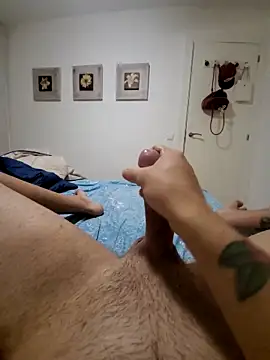 omarito100 online show from September 17, 2025, 11:18 pm