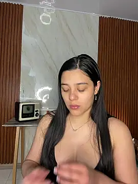 floriamANDjazmin online show from July 2, 2026, 2:45 am