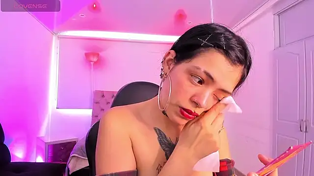 AuroraDiaz online show from September 8, 2025, 7:35 pm