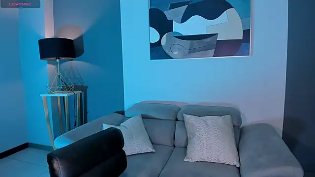 TaraLawrence online show from October 5, 2025, 11:50 pm