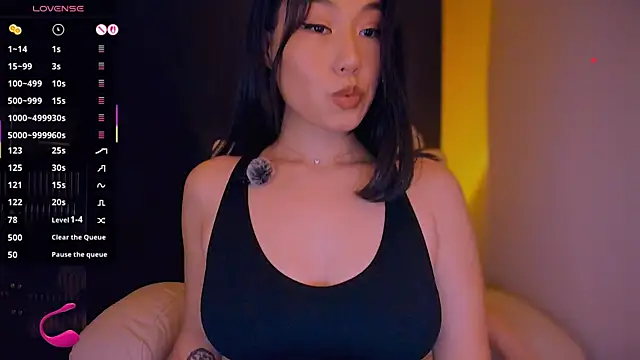 kimmy chi  online show from August 4, 2026, 6:12 pm