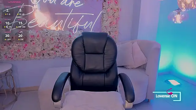 MaddisonLowe online show from January 9, 2026, 4:08 am