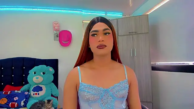 Hellen moons   online show from October 4, 2025, 3:02 pm