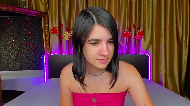  Polly Love  online show from November 18, 2025, 7:11 am