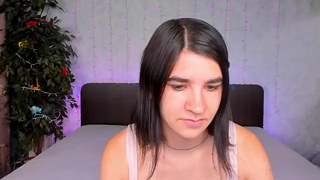  Polly Love  online show from September 23, 2025, 6:09 am