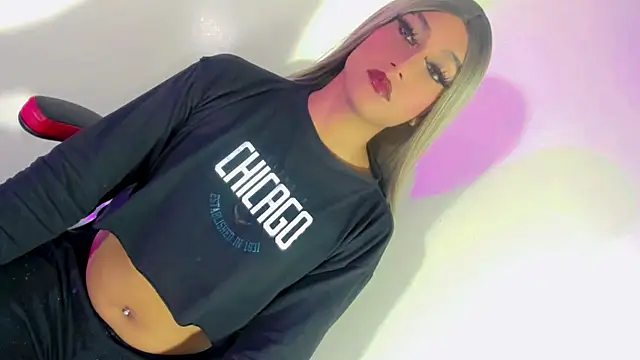 Sabrina gil  online show from January 31, 2025, 7:40 pm