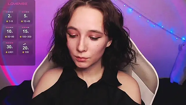 Robin yourss online show from March 6, 2025, 8:05 pm