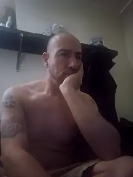 nakedtony81 online show from March 18, 2026, 5:32 am