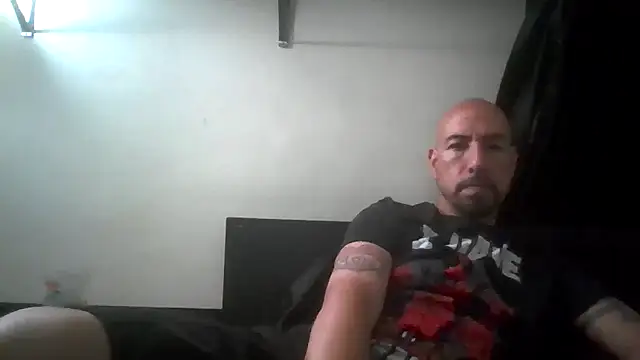 nakedtony81 online show from March 13, 2026, 9:58 am