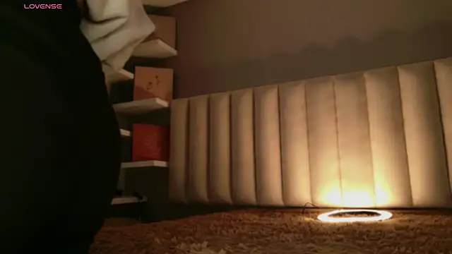 Snapshot of Megan_mooree_ chatting on March 17, 2026, 1:03 pm Megan mooree online show from March 17, 2026, 1:03 pm