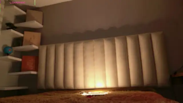 Snapshot of Megan_mooree_ chatting on February 18, 2026, 12:45 pm Megan mooree online show from February 18, 2026, 12:45 pm