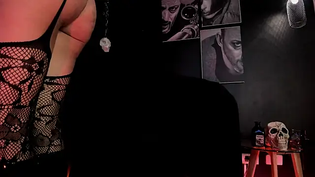 Agnes jones  online show from September 24, 2025, 10:16 pm