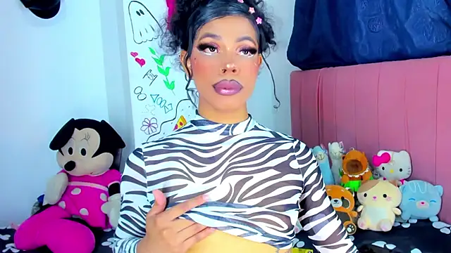 bloom444 online show from September 11, 2025, 10:43 pm