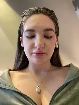 Holly Molii online show from January 23, 2025, 8:04 am