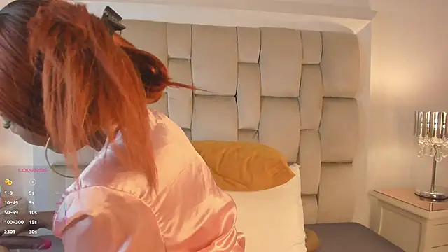 SamanthaBrown69 online show from November 6, 2025, 3:43 am