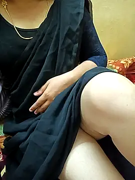 yourtamilcouple online show from September 11, 2025, 2:28 pm