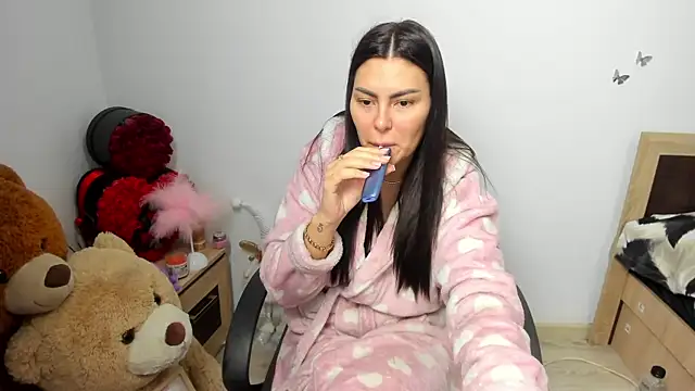 Snapshot of kilenyapatrice chatting on February 26, 2026, 1:00 pm kilenyapatrice online show from February 26, 2026, 1:00 pm