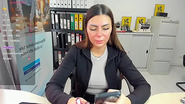 kilenyapatrice online show from March 13, 2025, 12:24 pm