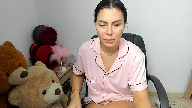 Snapshot of kilenyapatrice chatting on March 3, 2026, 2:13 pm kilenyapatrice online show from March 3, 2026, 2:13 pm