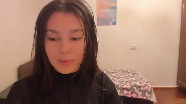 LunaXmii online show from February 28, 2025, 3:37 am