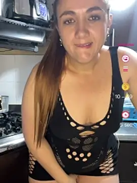 Shianrose online show from May 26, 2026, 10:52 pm
