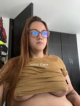 Shianrose online show from February 26, 2025, 3:43 pm