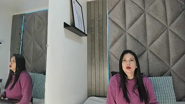 JaylaScott   online show from October 12, 2025, 11:22 am