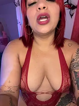 EmmaHot online show from November 12, 2025, 11:47 am