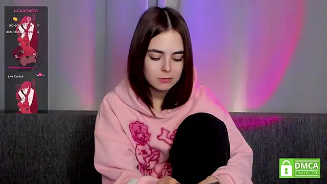 JulianaHaith online show from February 1, 2025, 3:28 pm