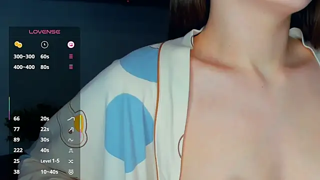 JulianaHaith online show from March 10, 2025, 5:18 pm