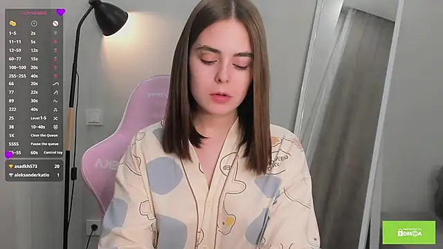 JulianaHaith online show from February 27, 2025, 3:37 pm